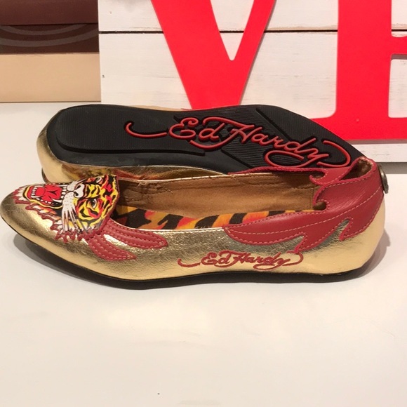 Shoes - Picture 2 of 5